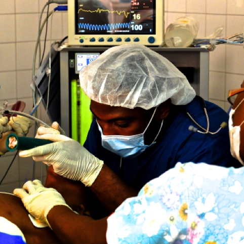 Anesthesia equipment user training in Haiti Anesthesia equipment user training in Haiti